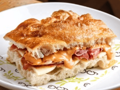 Focaccia Prosciutto Provolone