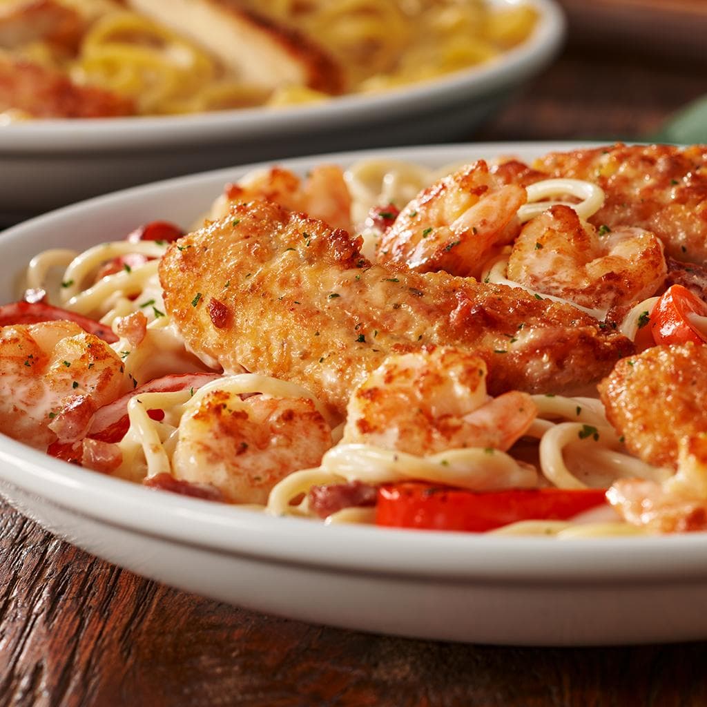 CHICKEN & SHRIMP CARBONARA